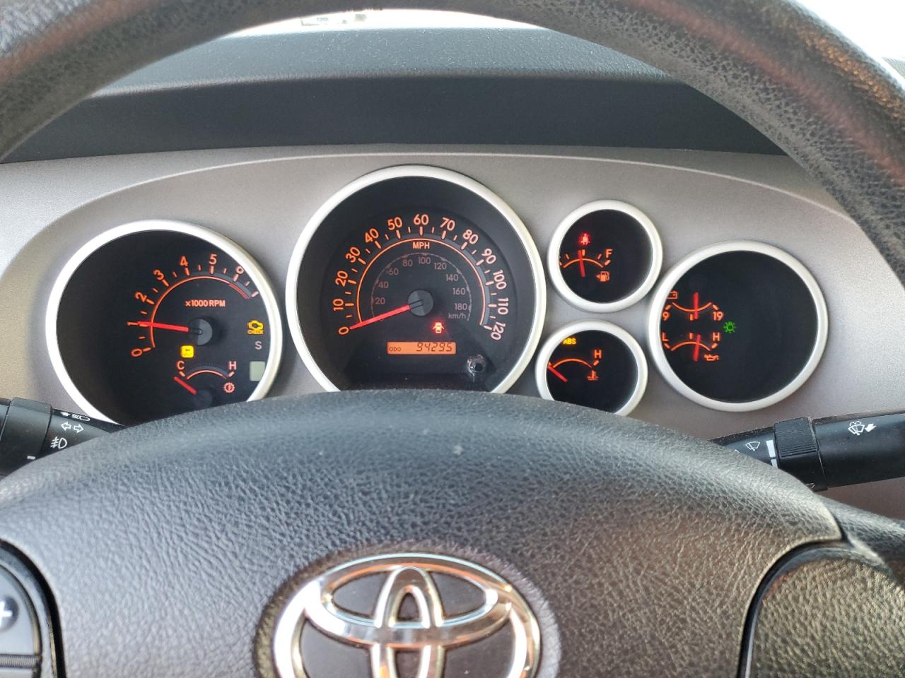 2010 Toyota Tundra - Image 9