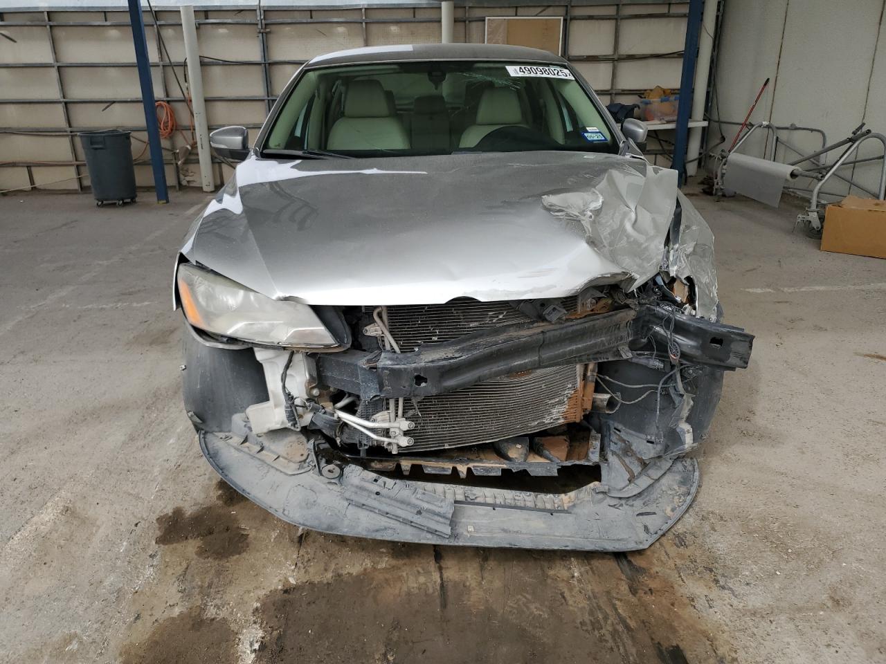 2014 Volkswagen Passat - Image 5
