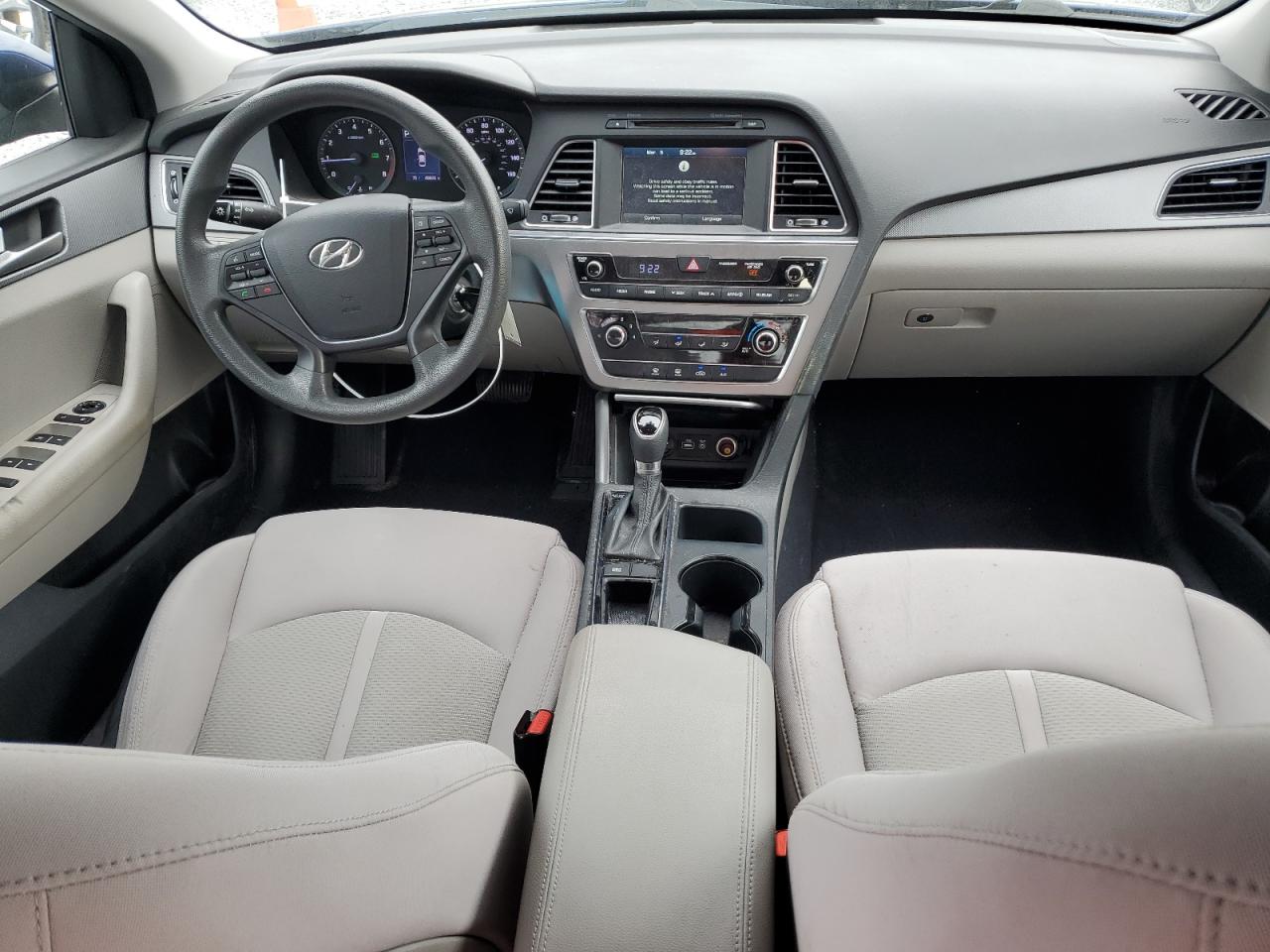 2017 Hyundai Sonata - Image 8