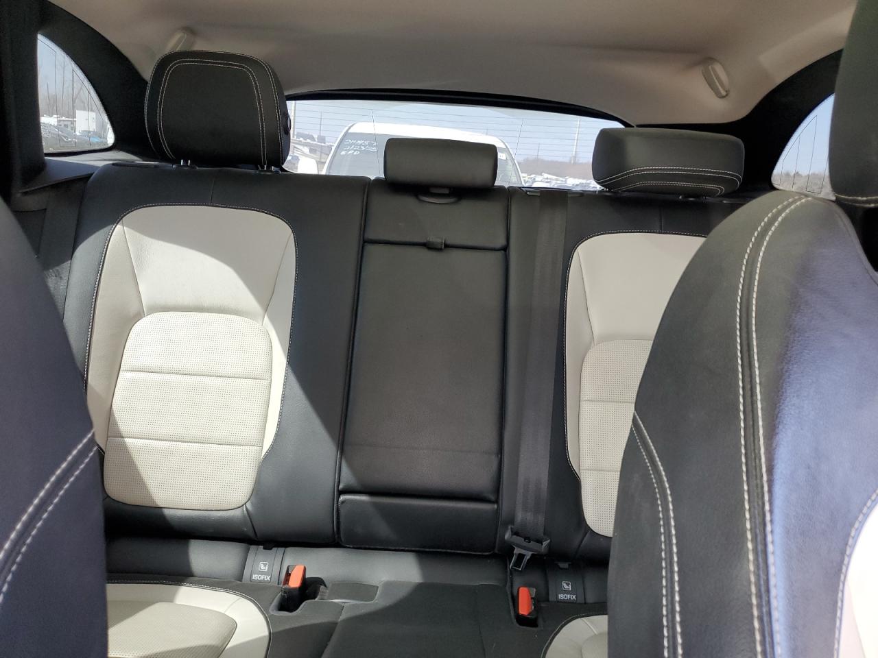 2017 Jaguar F-Pace - Image 10