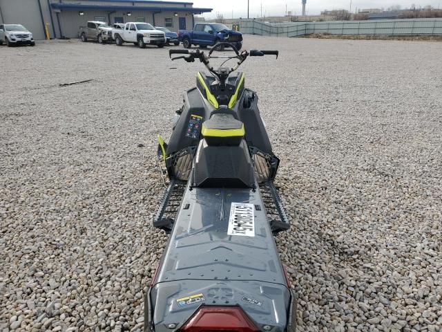 2022 POLA SNOWMOBILE