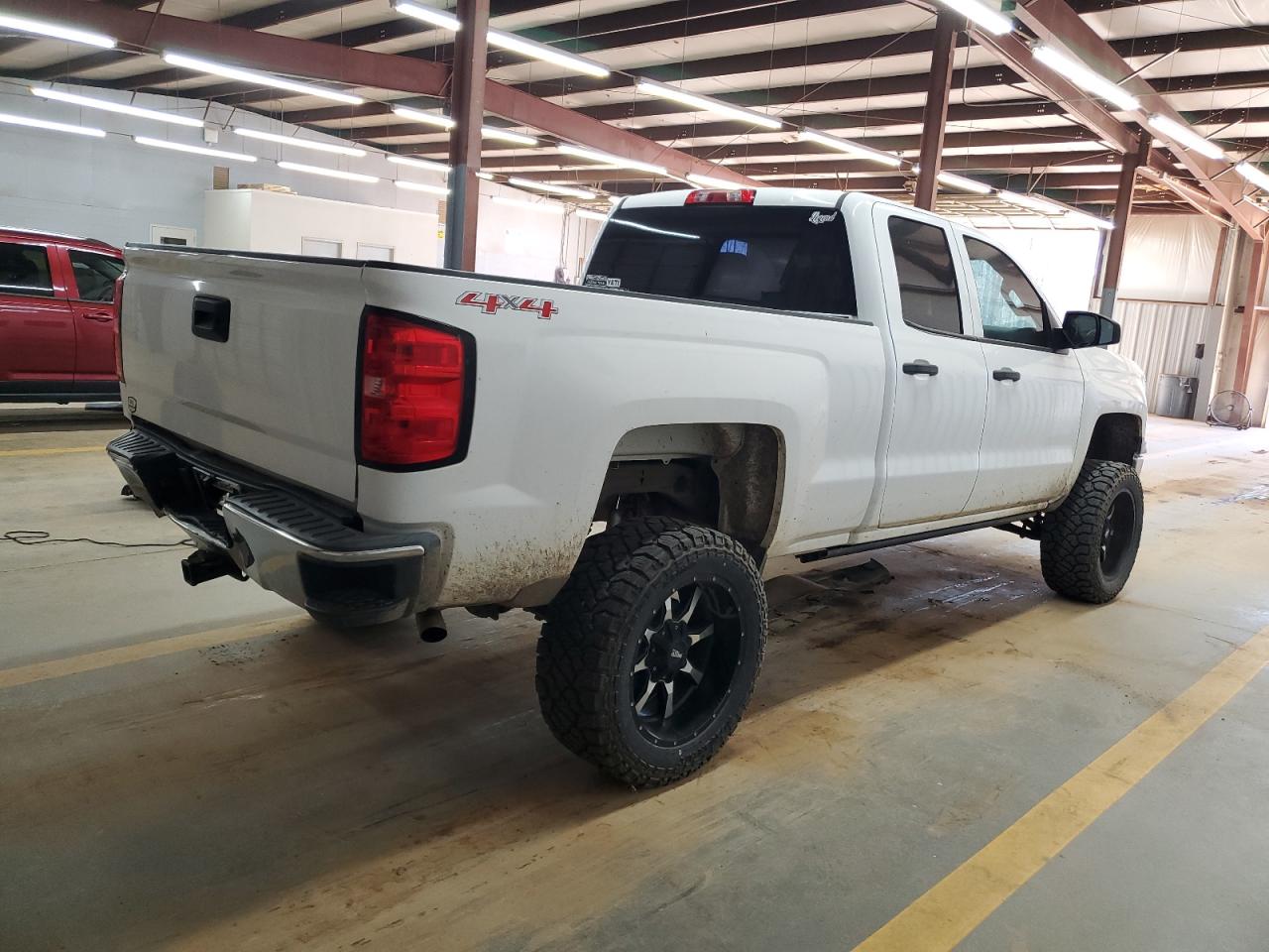 2014 Chevrolet Silverado - Image 3