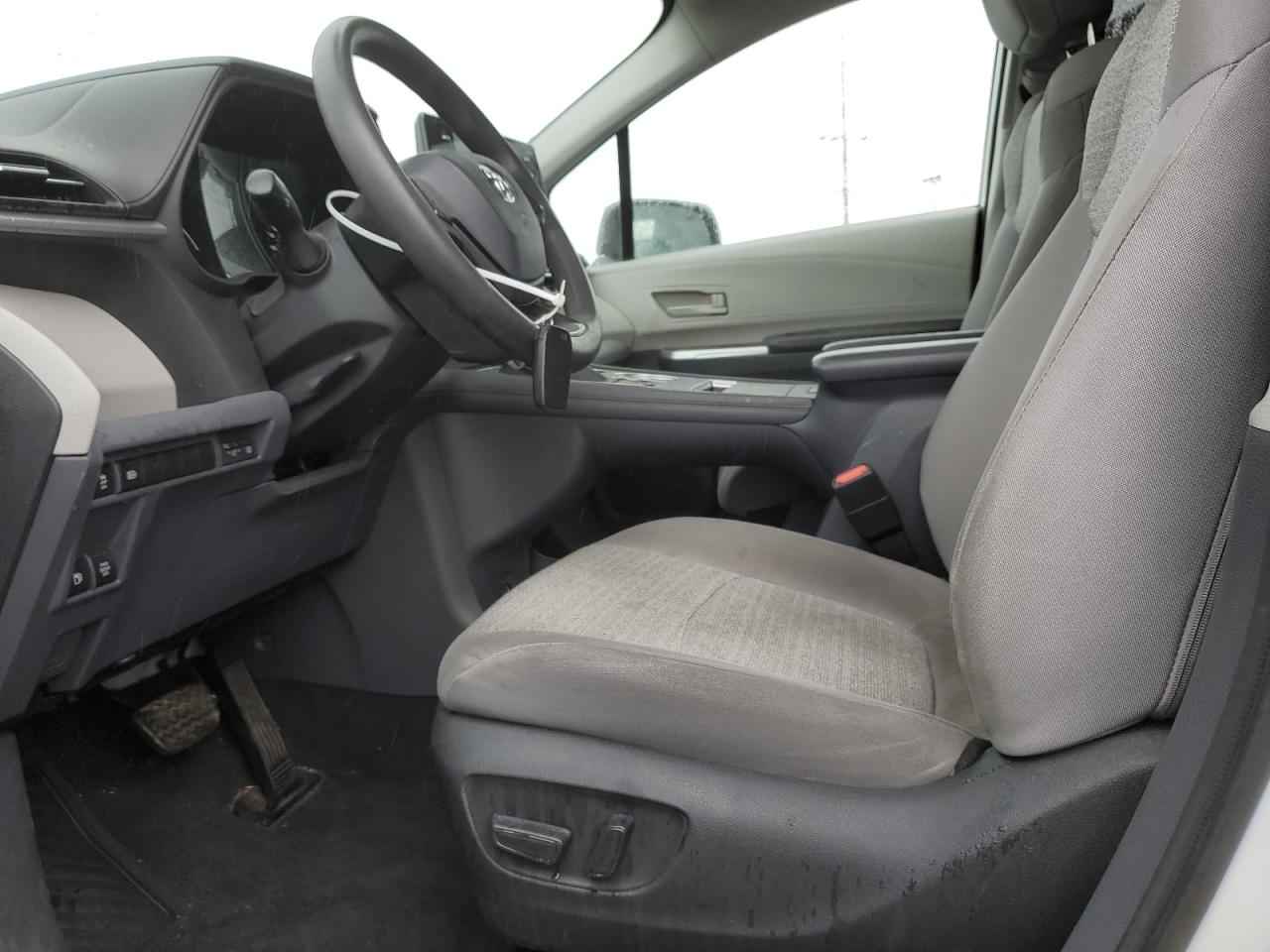 2022 Toyota Sienna Le VIN: 5TDBRKEC2NS095629 Lot: 51231375