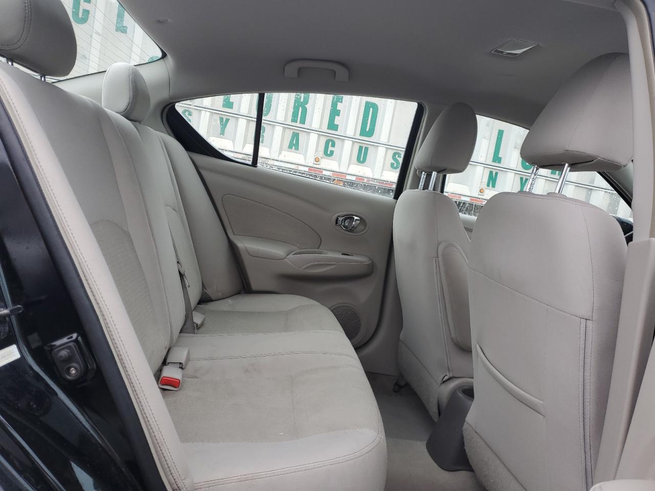 2014 Nissan Versa - Image 11