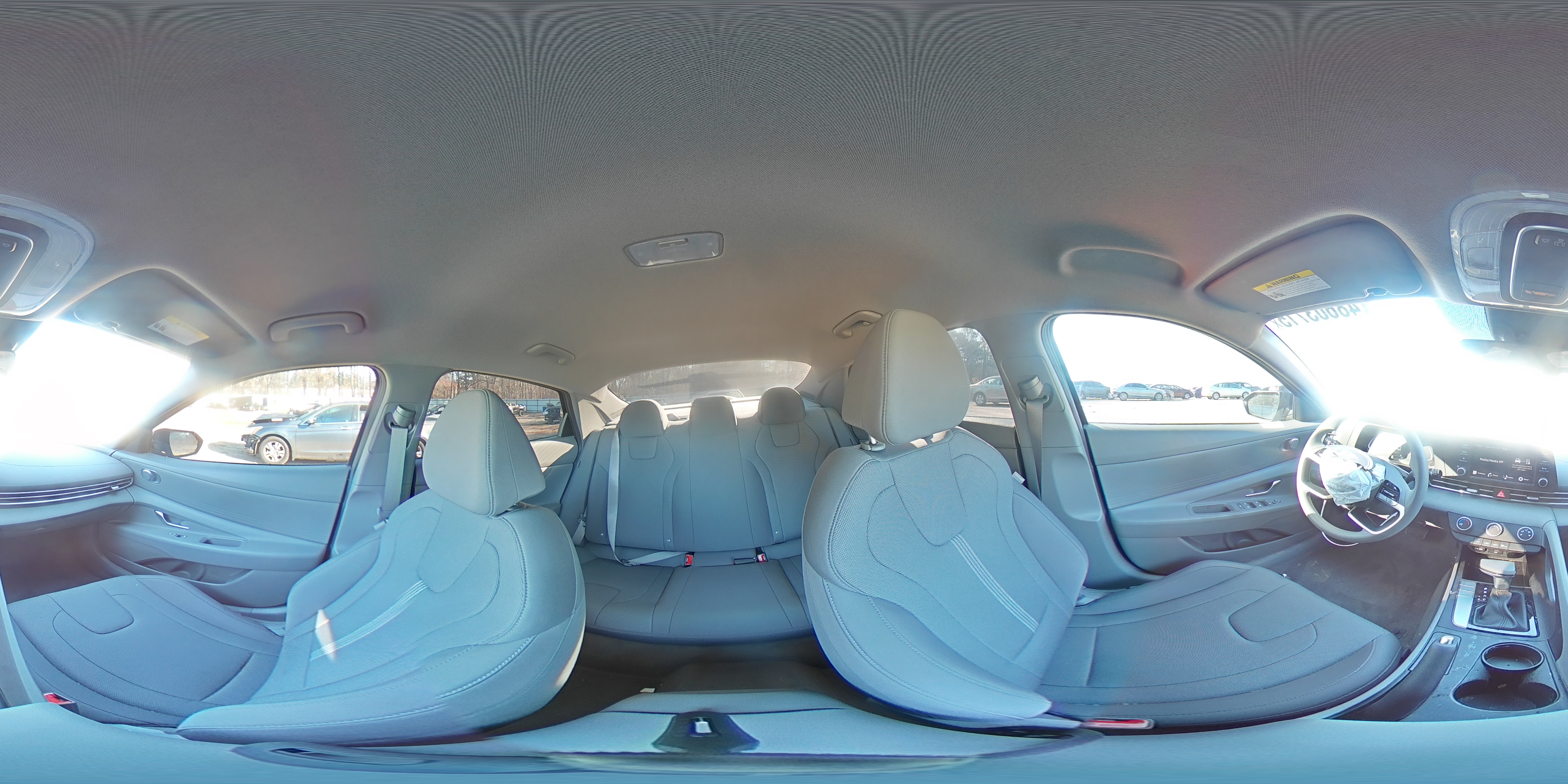 2024 Hyundai Elantra - Image 12