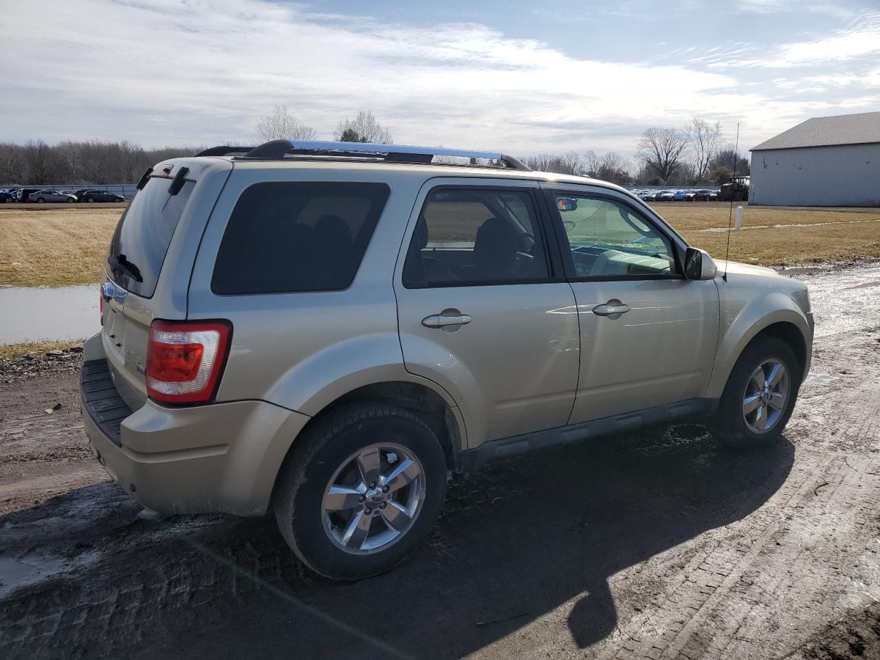2011 Ford Escape - Image 3