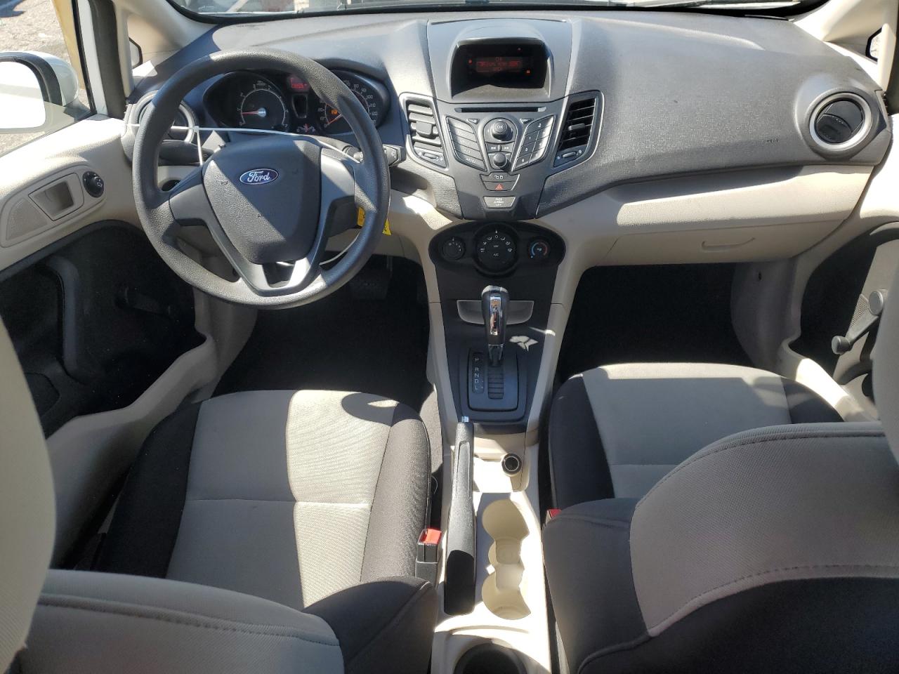 2011 Ford Fiesta - Image 8