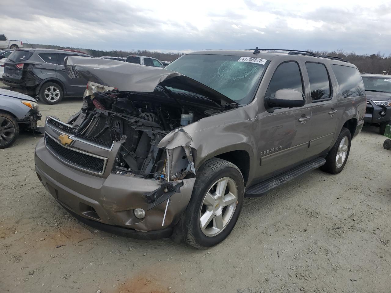 2013 Chevrolet Suburban - Image 1