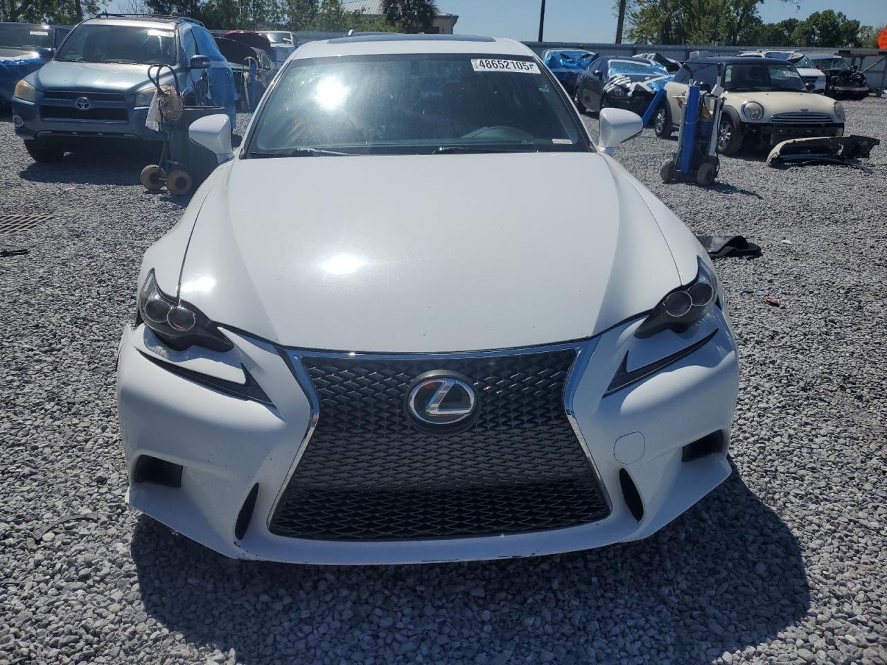 2016 Lexus IS - Image 5