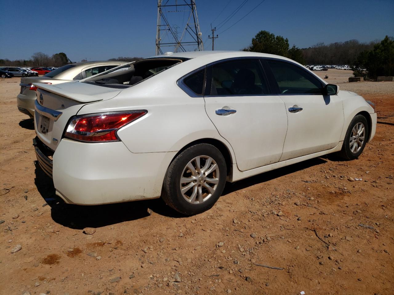 2014 Nissan Altima - Image 3