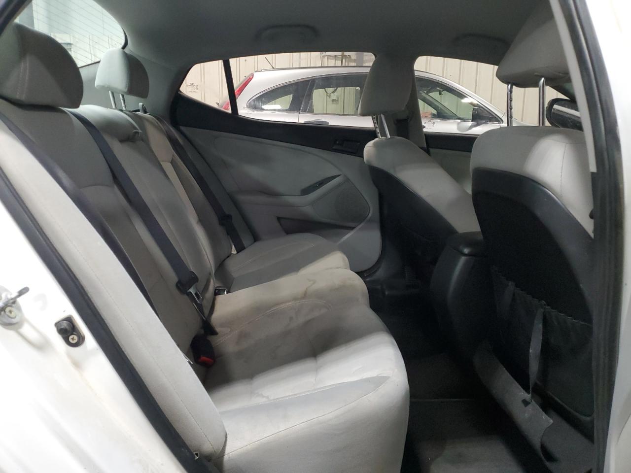 2013 Kia Optima - Image 11
