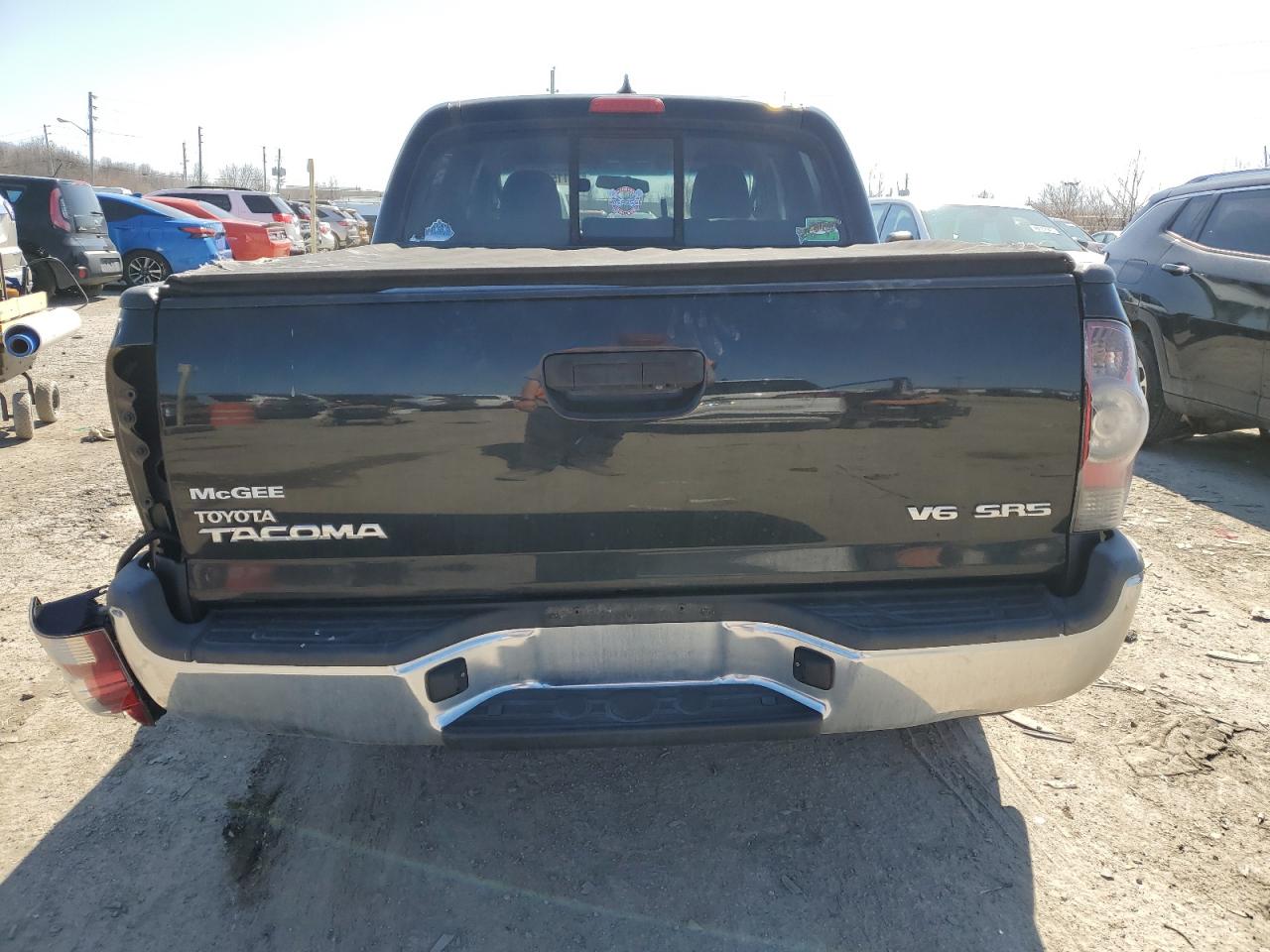 2014 Toyota Tacoma - Image 6