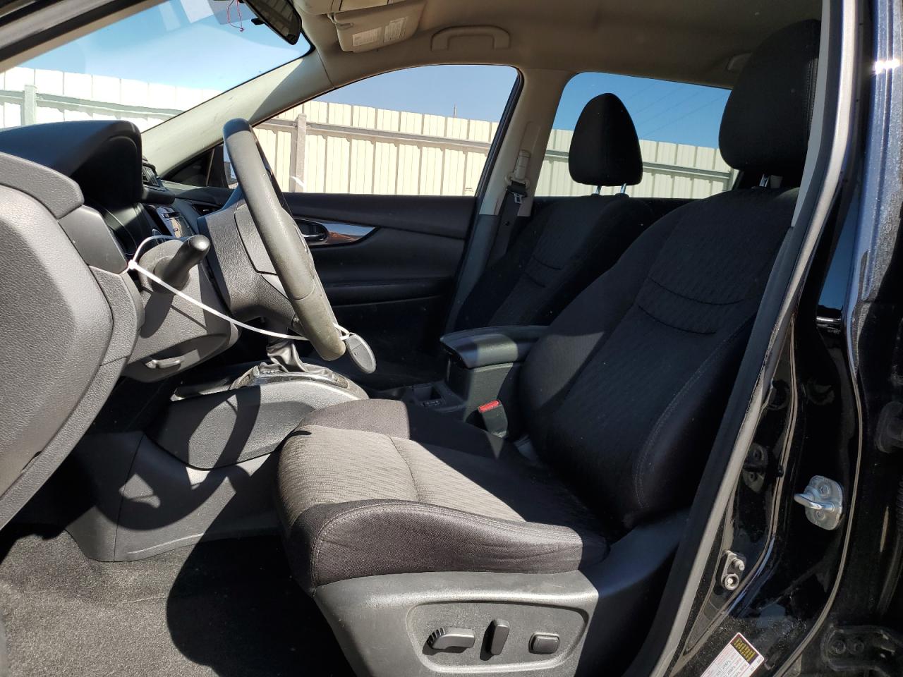 2017 Nissan Rogue - Image 7