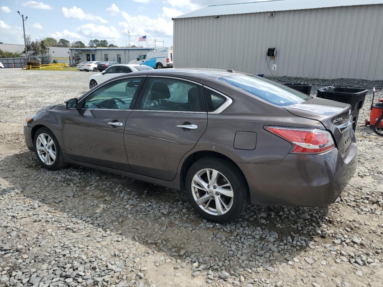 2014 Nissan Altima - Image 2