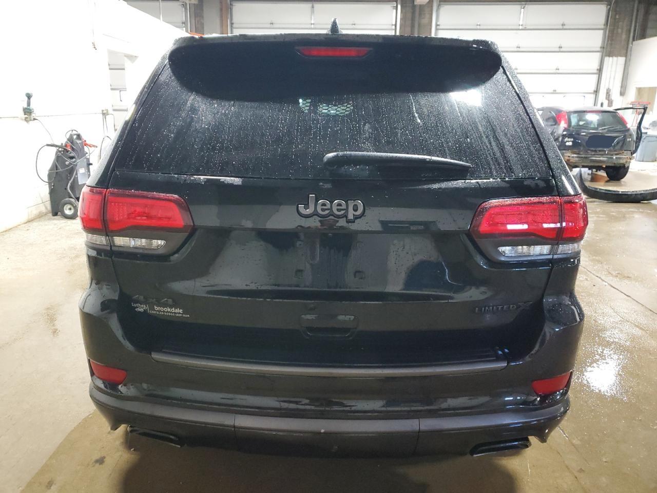 2020 Jeep Grand Cherokee - Image 6