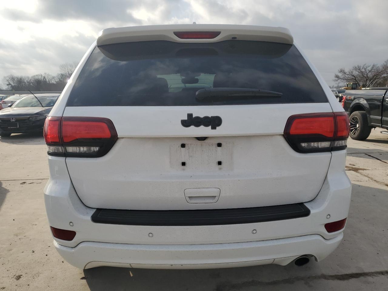 2019 Jeep Grand Cherokee - Image 6