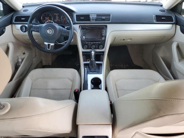 Sedans VOLKSWAGEN PASSAT 2013 Biały