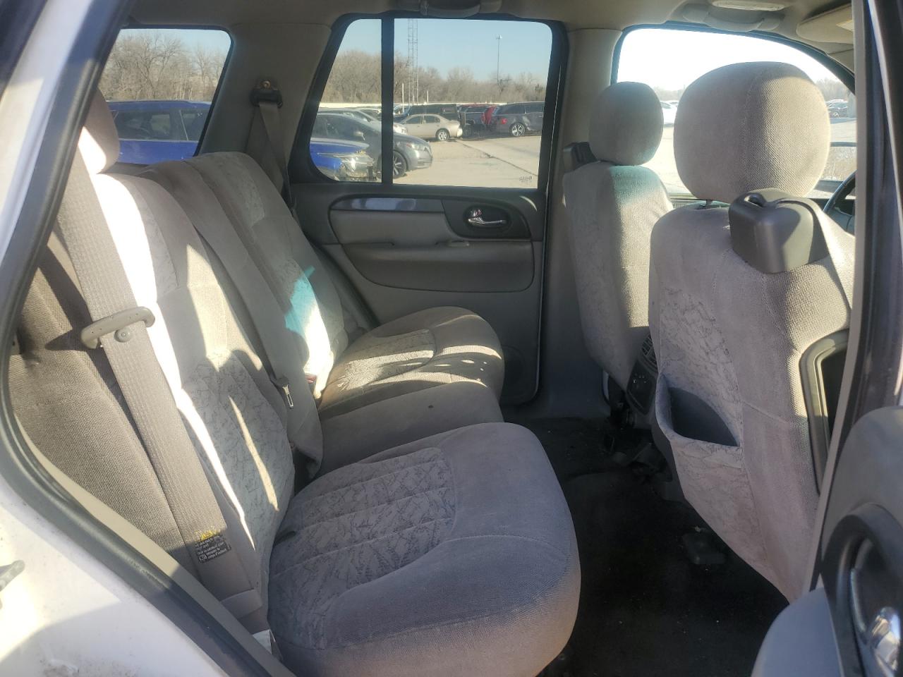 2004 GMC Envoy - Image 11