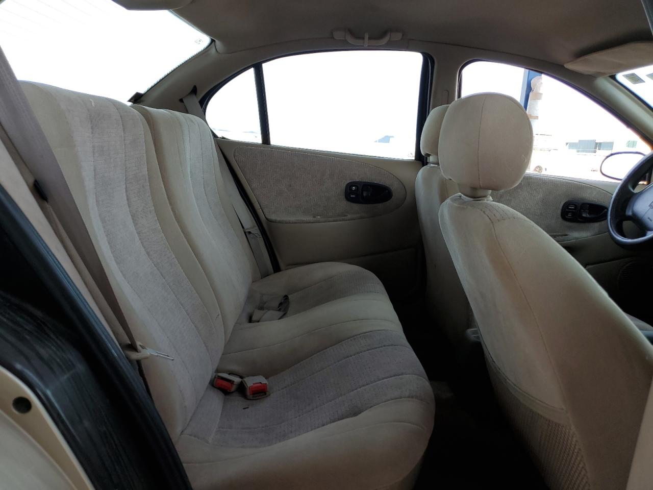 1998 Saturn SL - Image 10