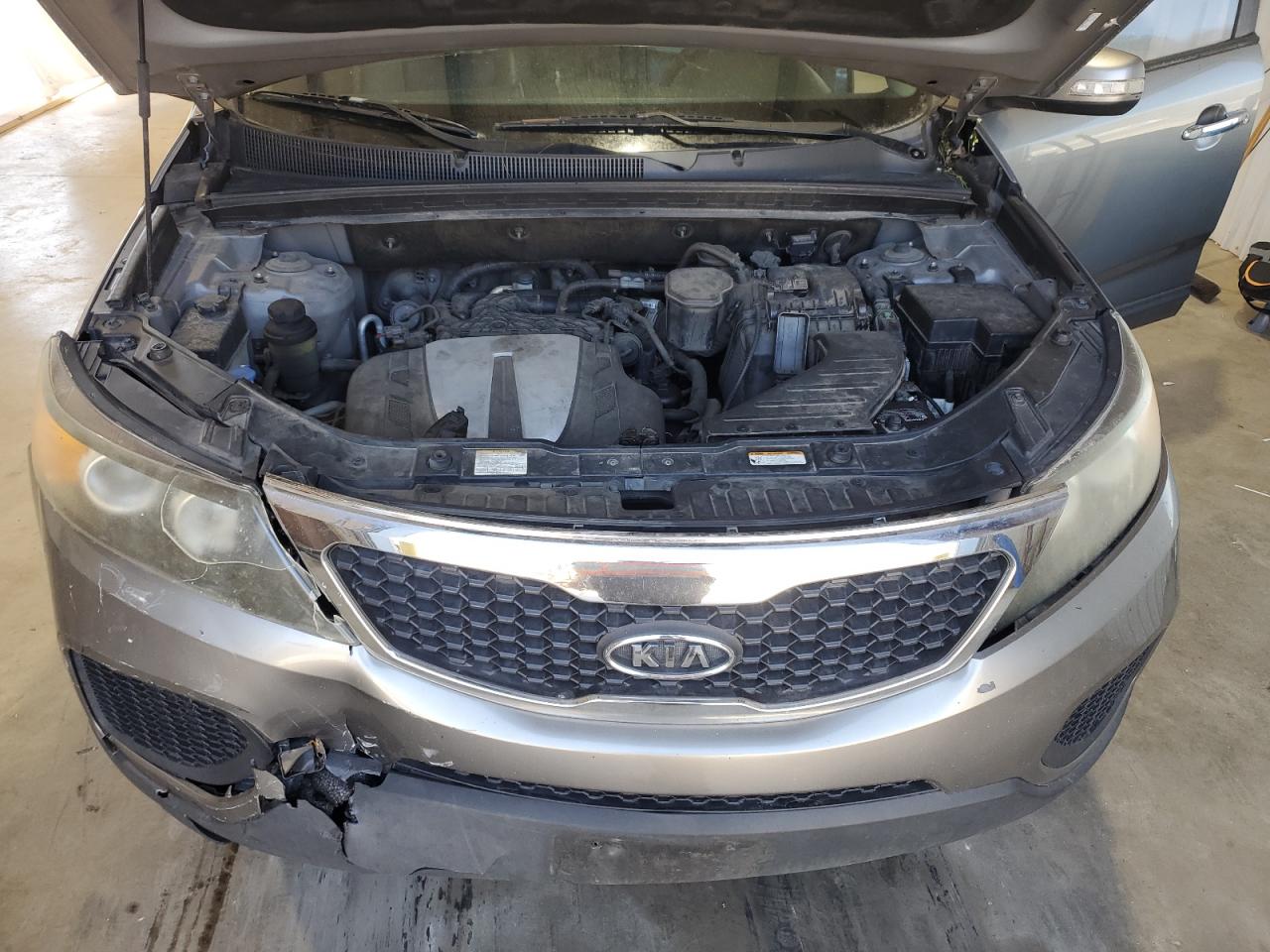 2011 Kia Sorento - Image 12
