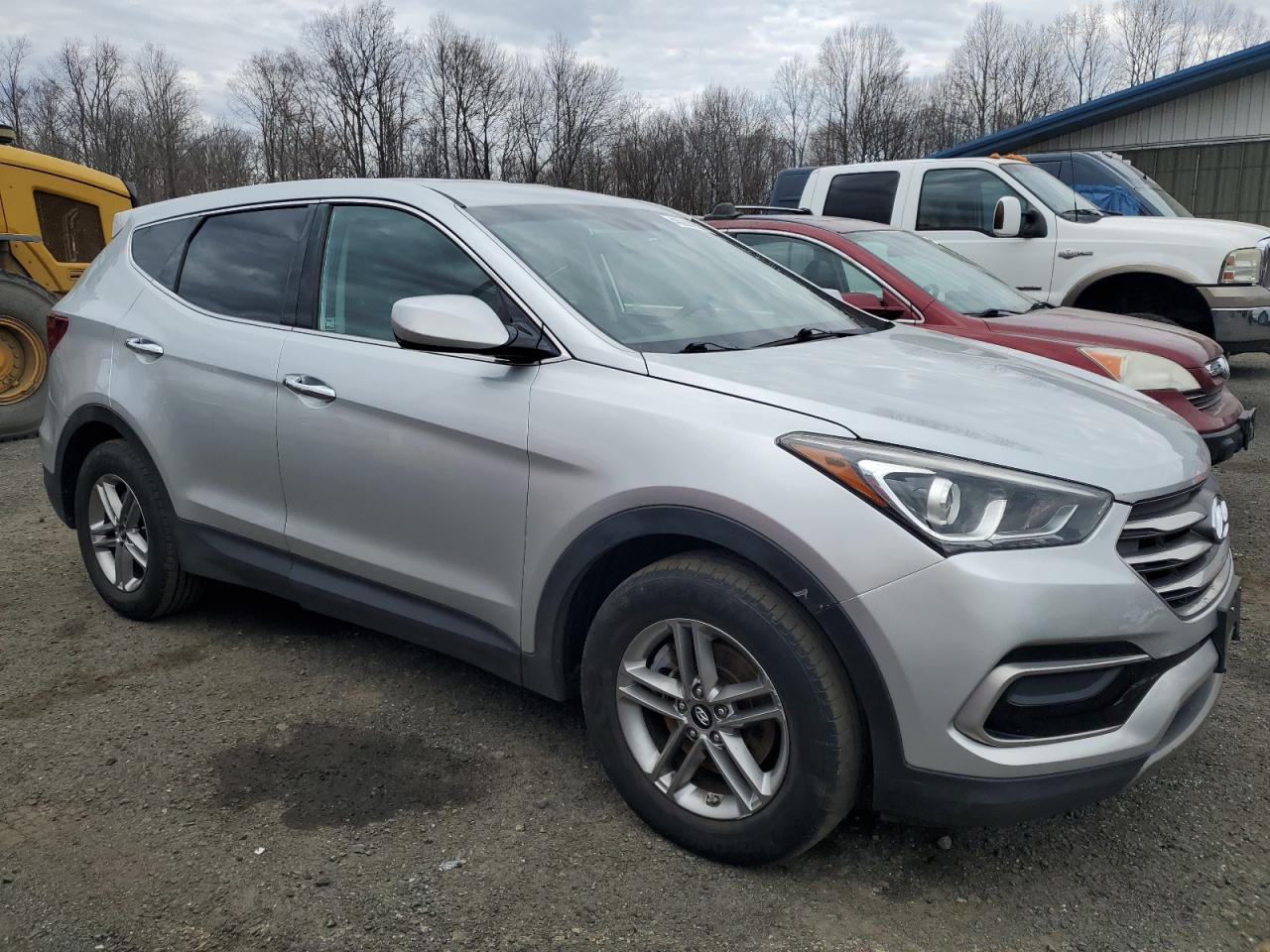 2017 Hyundai Santa Fe - Image 4