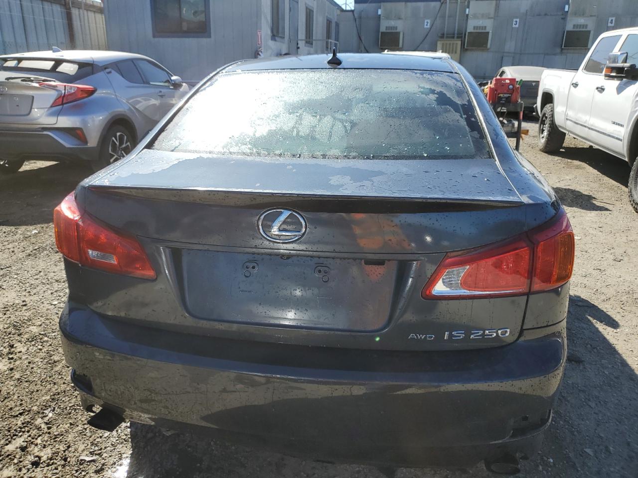 2010 Lexus IS - Image 6