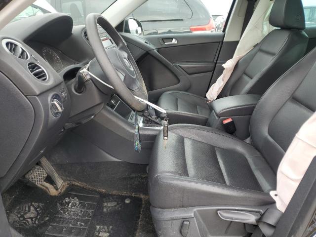 Parquets VOLKSWAGEN TIGUAN 2012 Czarny