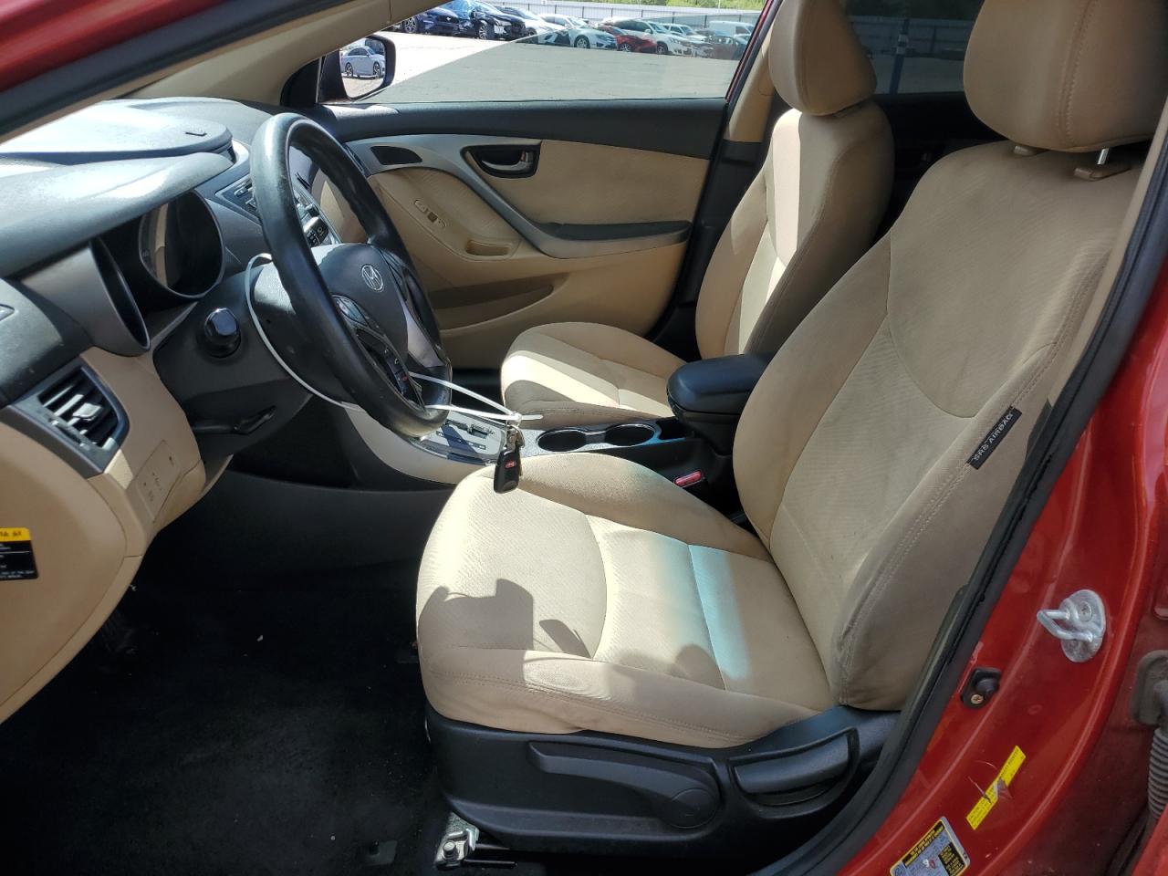 2013 Hyundai Elantra - Image 7