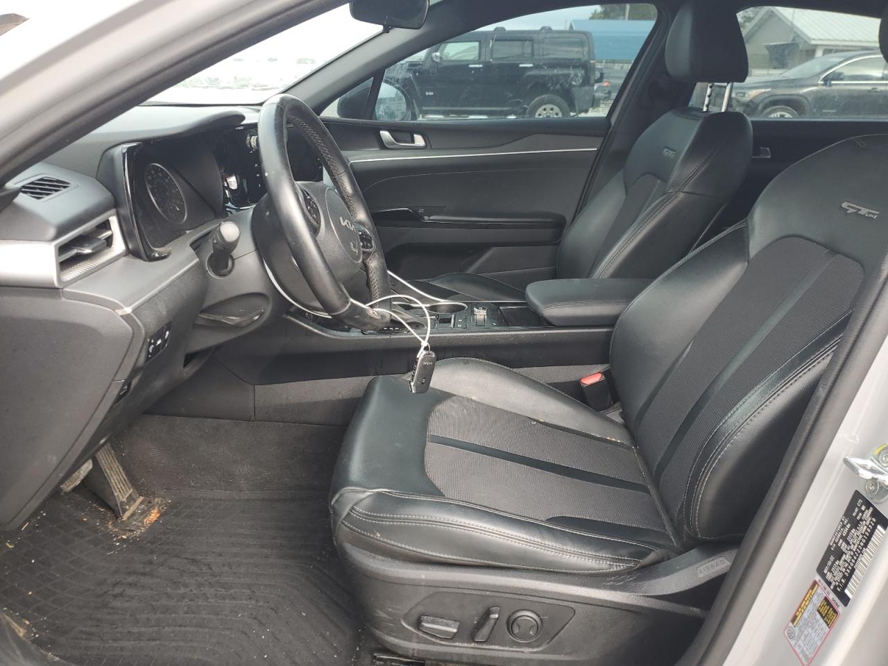 2022 Kia K5 - Image 7