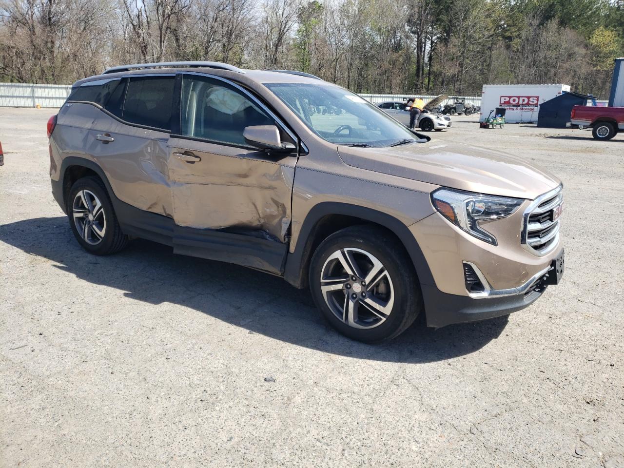 2018 GMC Terrain - Image 4