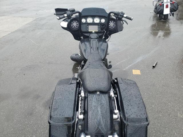  HARLEY-DAVIDSON FL 2016 Чорний