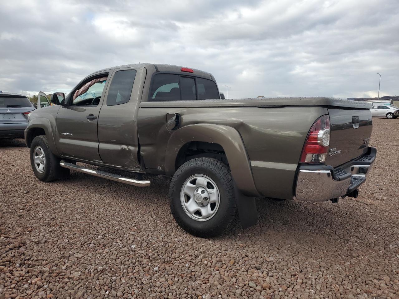 2012 Toyota Tacoma - Image 2
