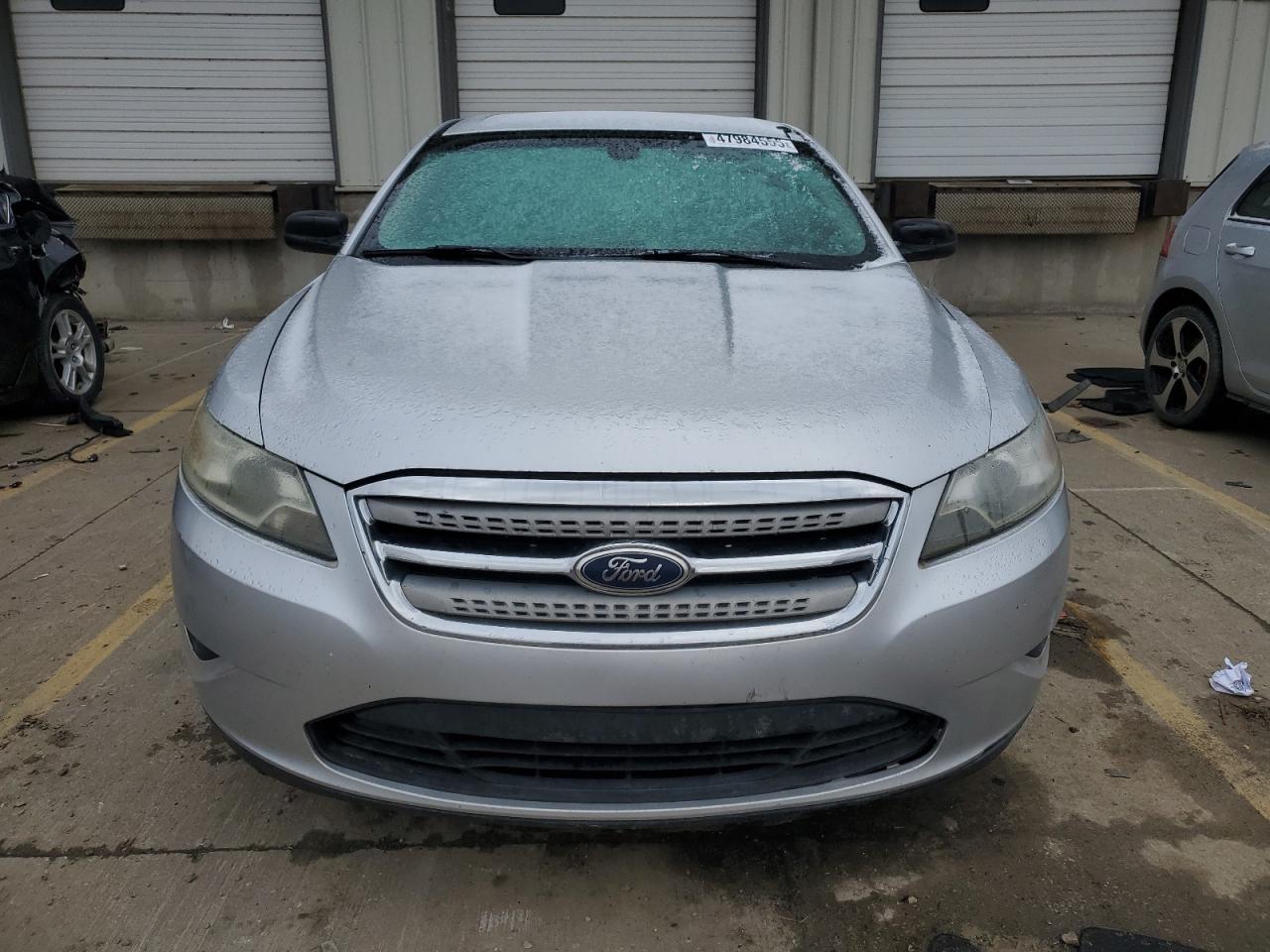2011 Ford Taurus - Image 5