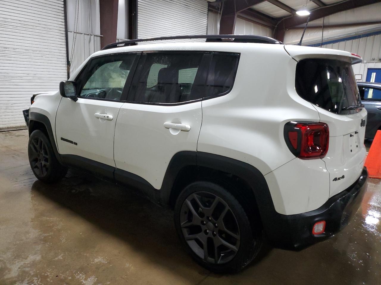 2021 Jeep Renegade - Image 2