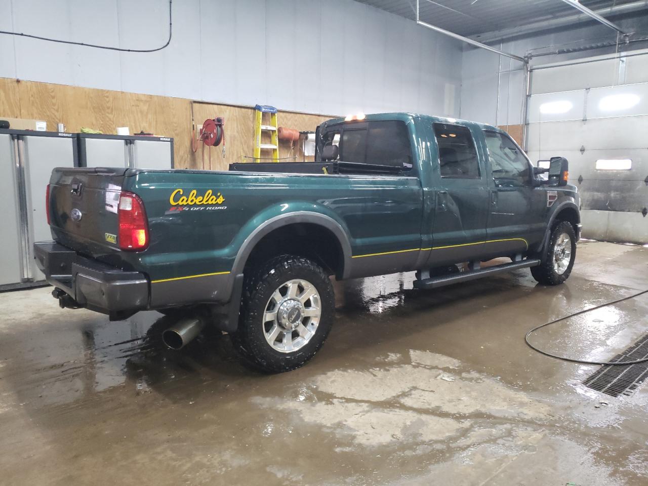 2010 Ford F350 - Image 3