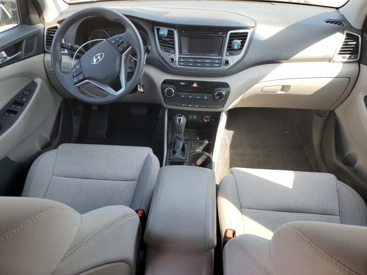 2017 Hyundai Tucson - Image 8