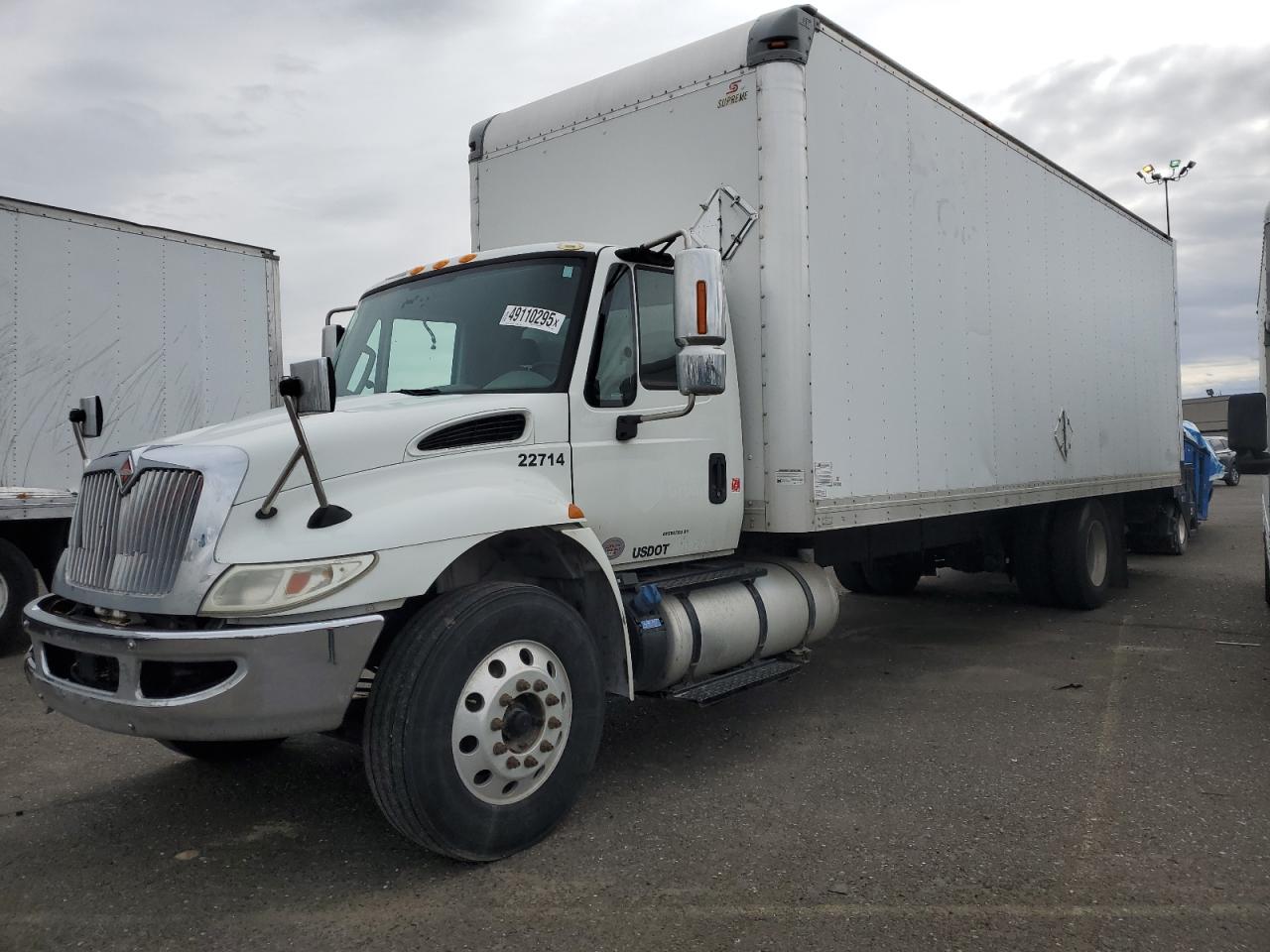 2017 International Durastar 4300 Box Truck for Sale in Pasco, WA - Front End