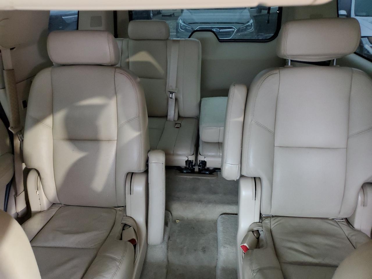 2007 Cadillac Escalade - Image 10