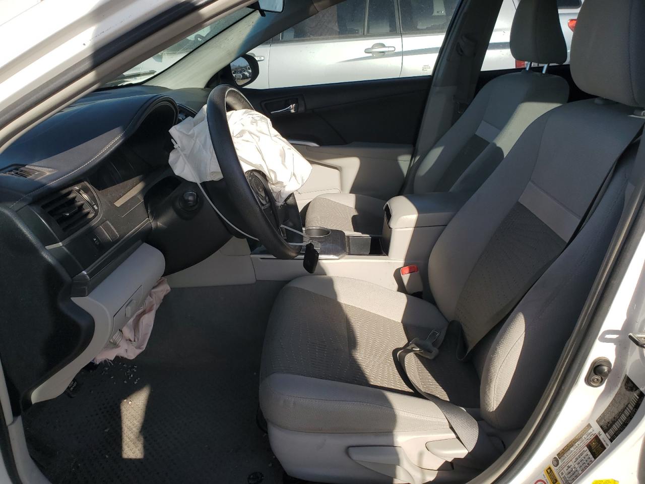 2014 Toyota Camry - Image 7