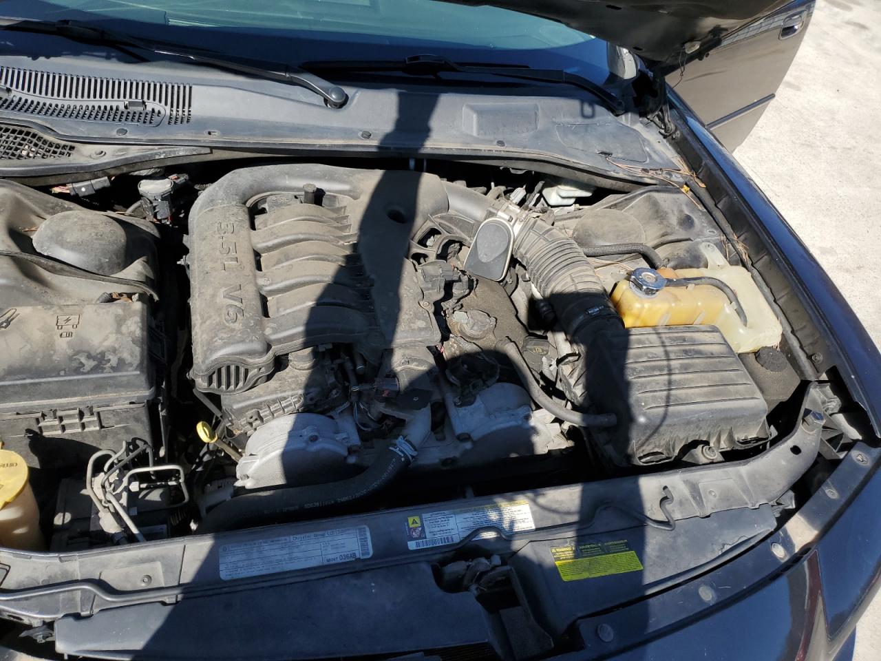 2010 Dodge Charger - Image 11