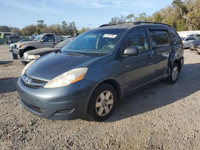 2010 Toyota Sienna Ce