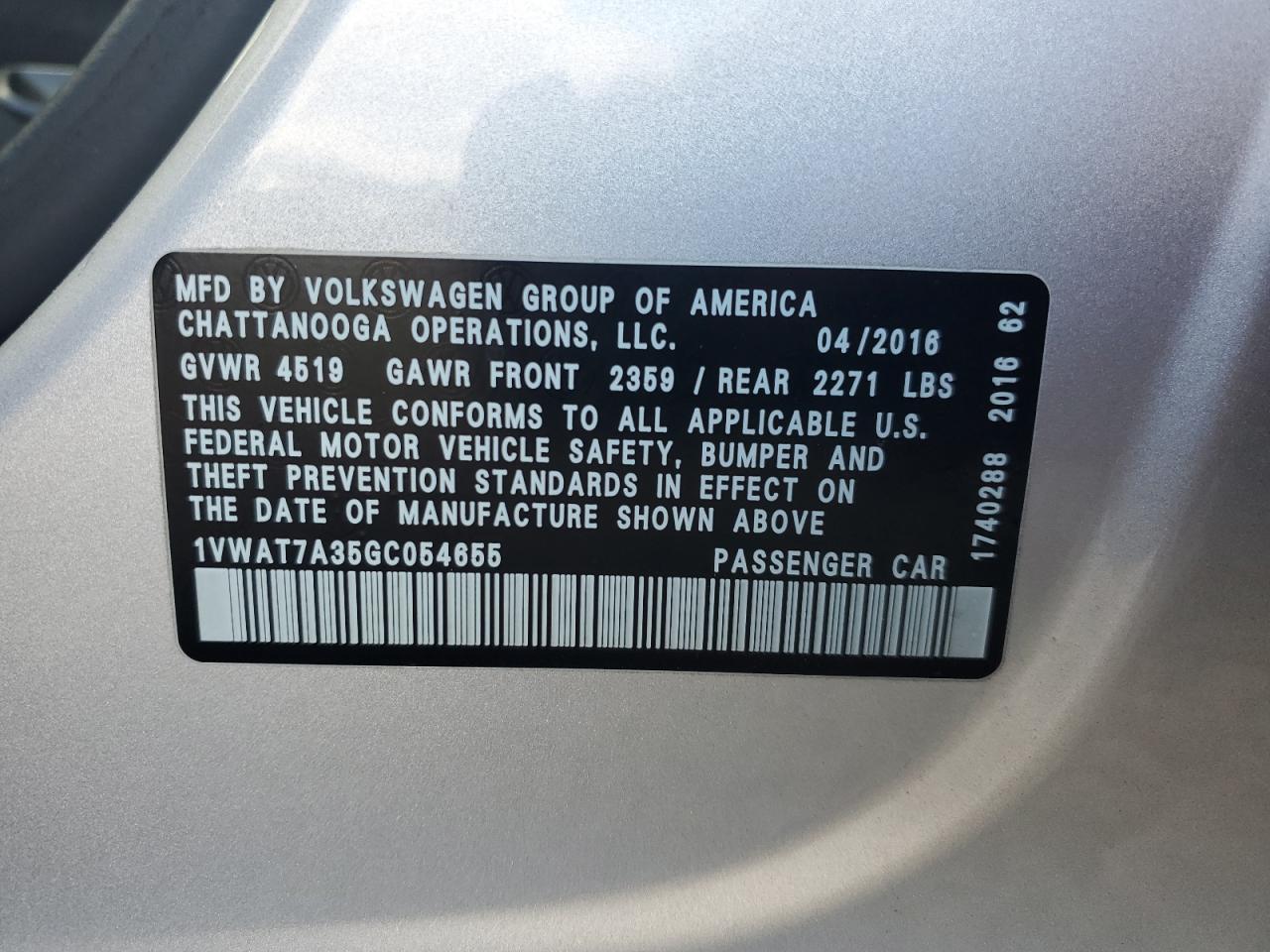 2016 Volkswagen Passat - Image 12