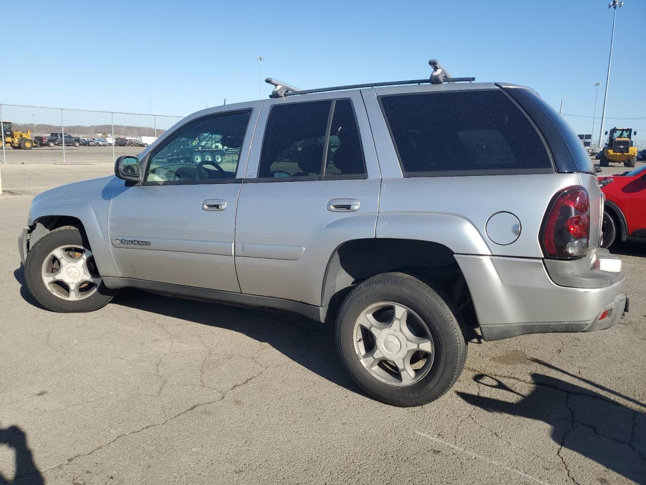 2004 Chevrolet TrailBlazer - Image 2