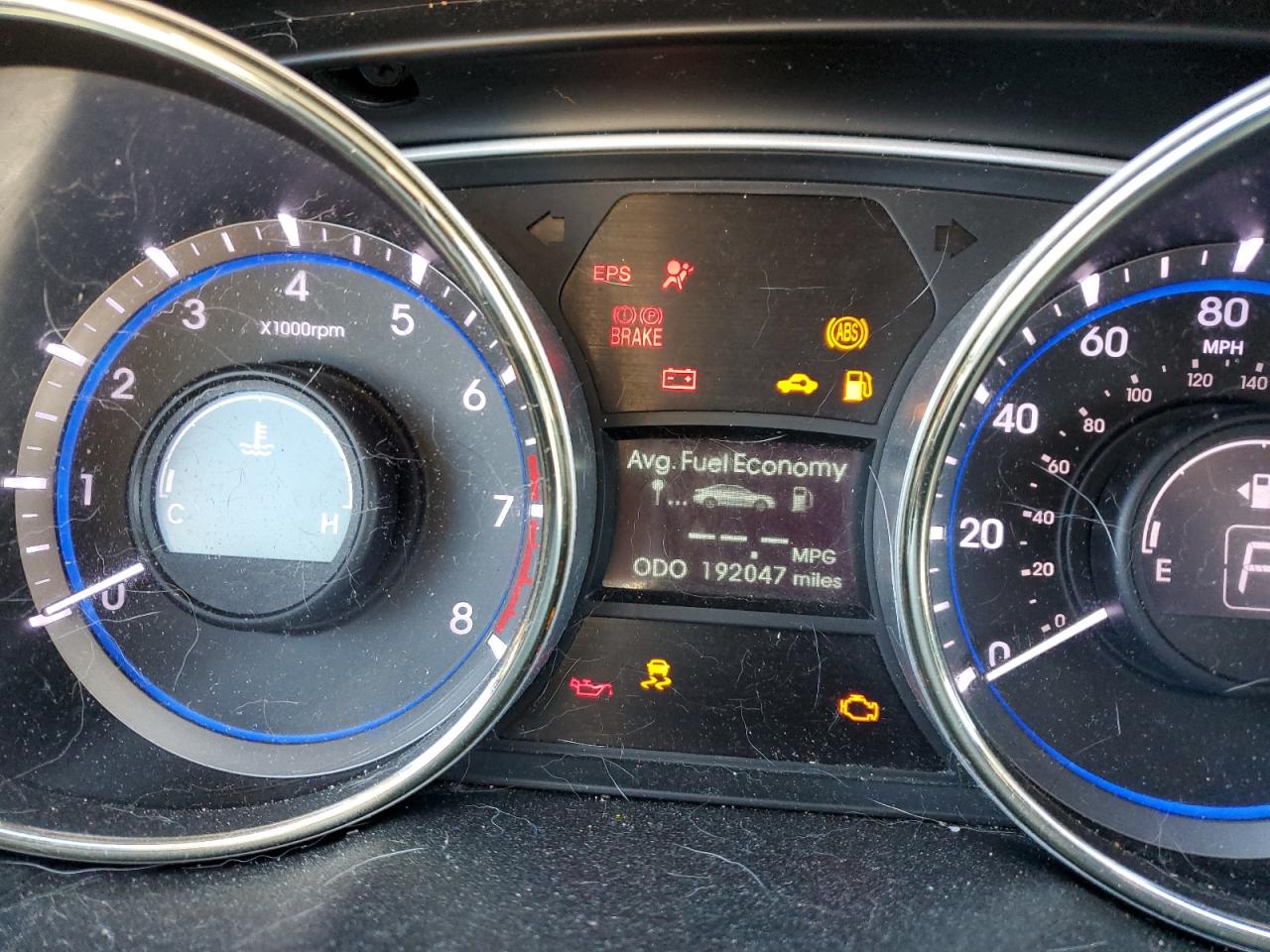 2013 Hyundai Sonata - Image 9