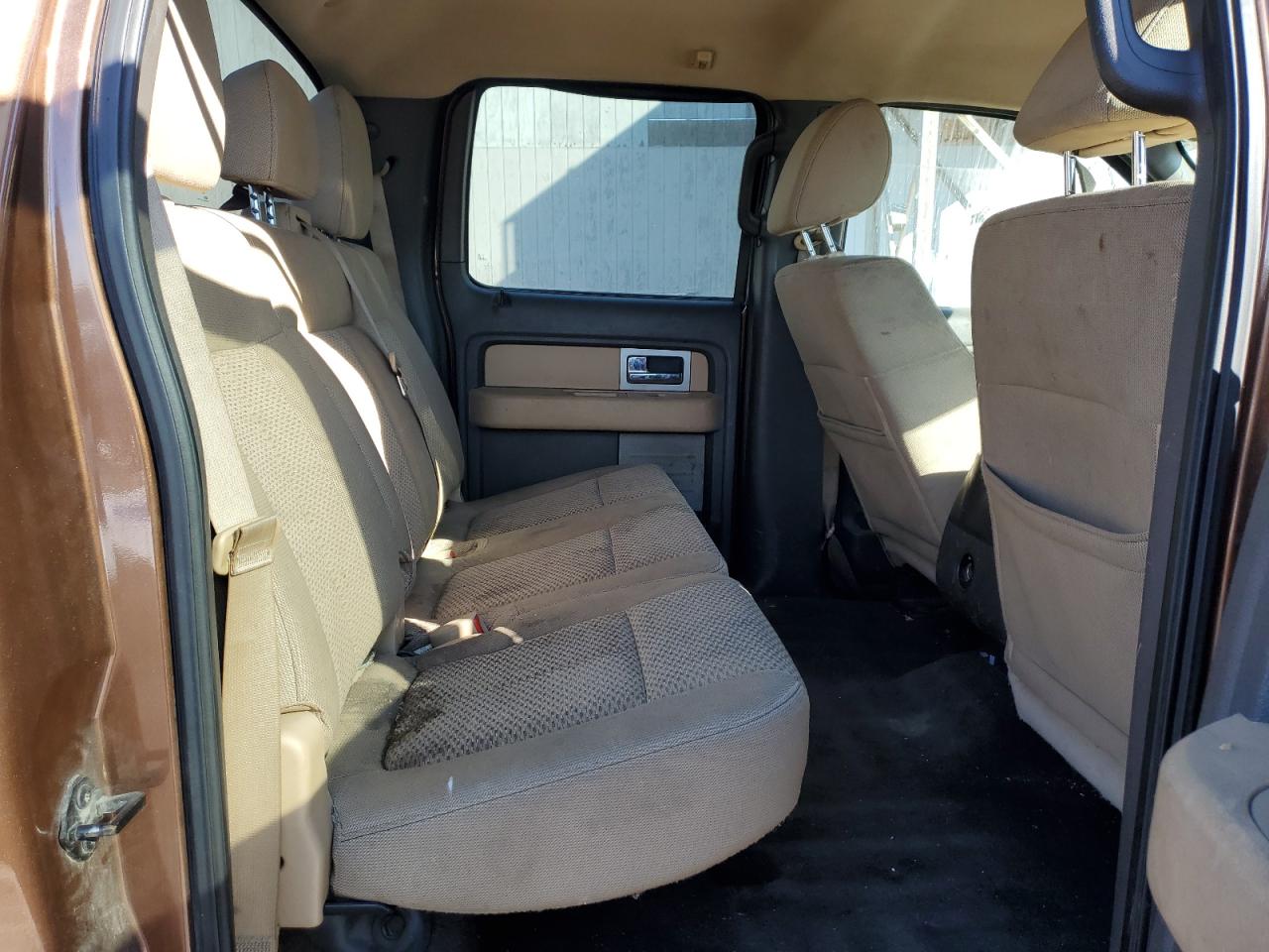 2011 Ford F-150 - Image 10