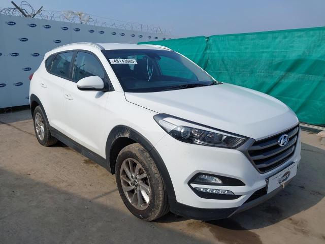 2015 HYUNDAI TUCSON SE