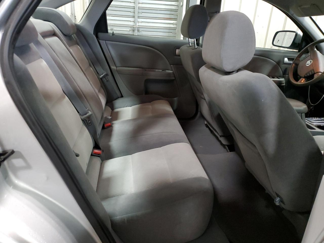2005 Mercury Montego - Image 10