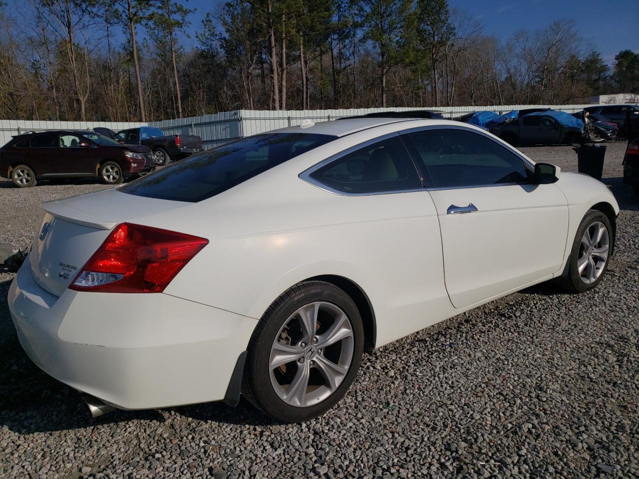 2011 Honda Accord - Image 3