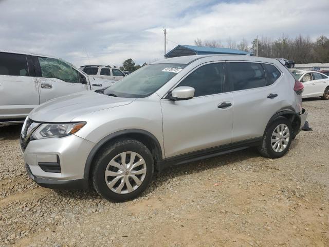  NISSAN ROGUE 2018 Srebrny
