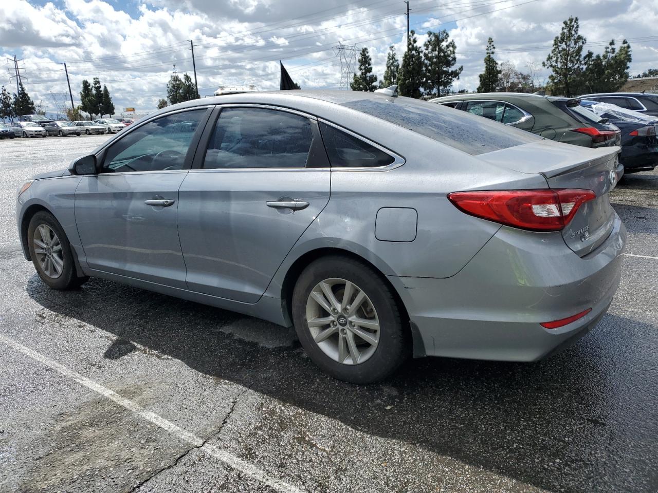 2017 Hyundai Sonata - Image 2